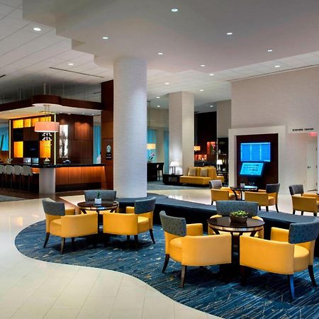 Отель BWI Airport Marriott Линтикам Экстерьер фото