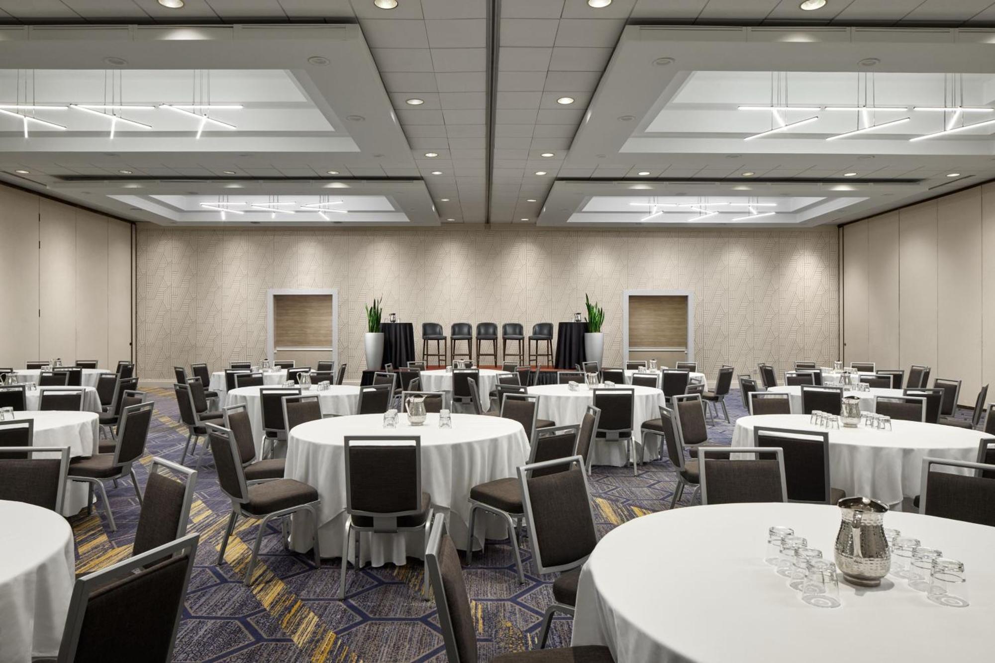 Отель BWI Airport Marriott Линтикам Экстерьер фото