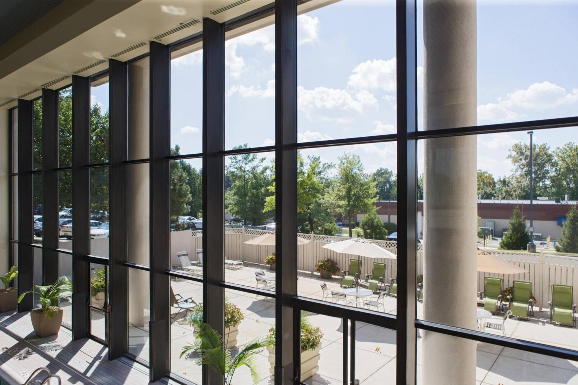 Отель BWI Airport Marriott Линтикам Экстерьер фото