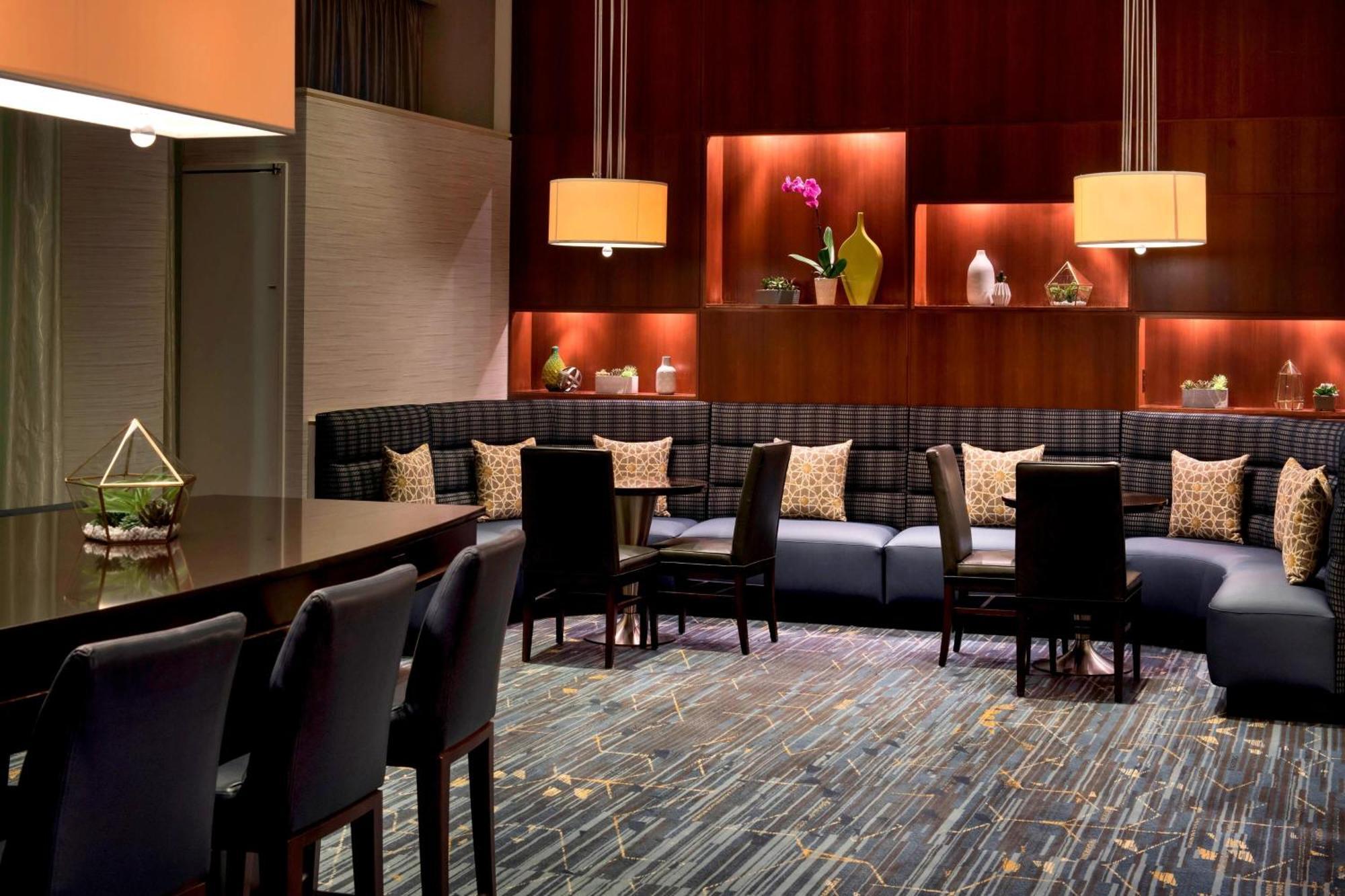 Отель BWI Airport Marriott Линтикам Экстерьер фото