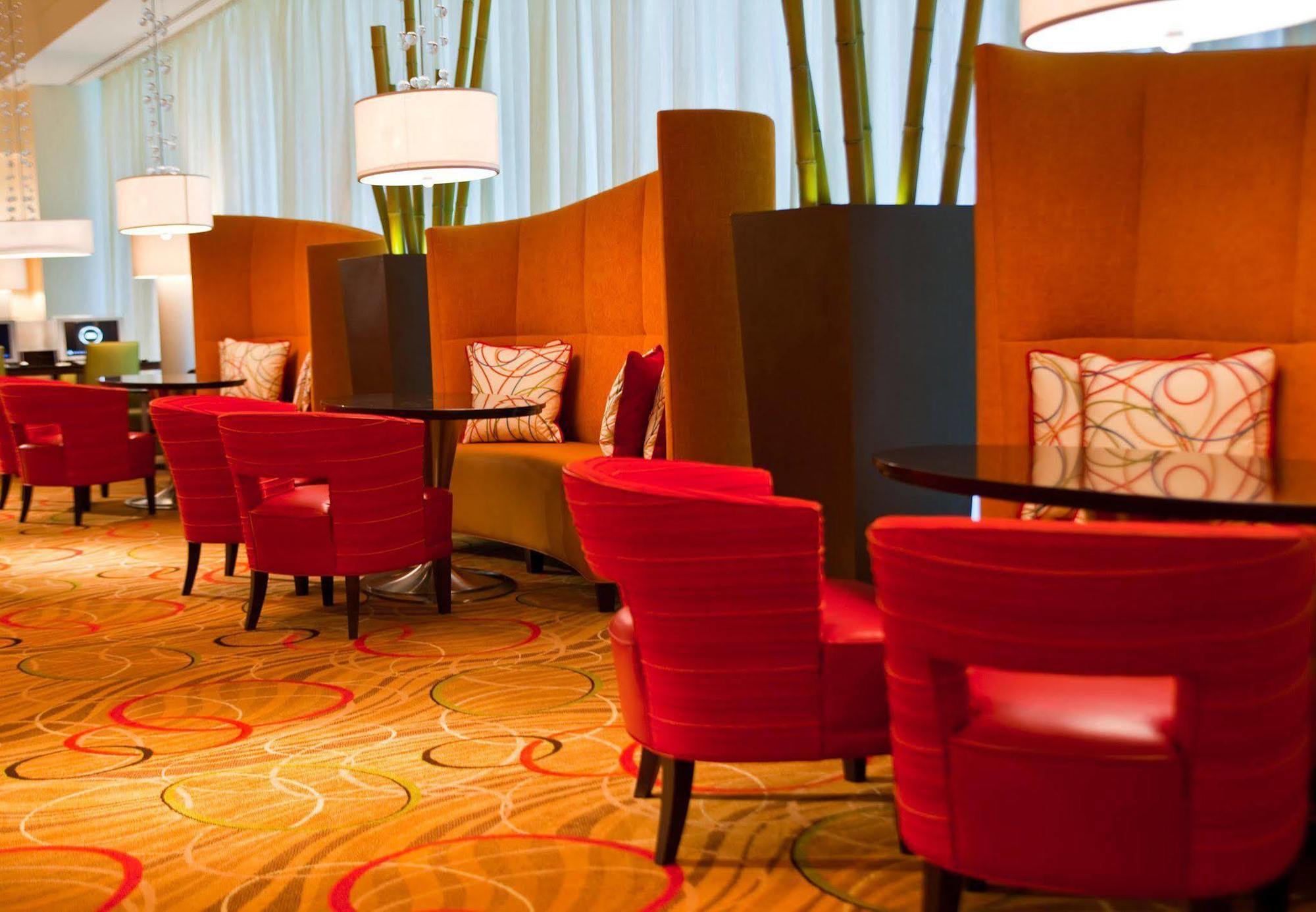 Отель BWI Airport Marriott Линтикам Экстерьер фото