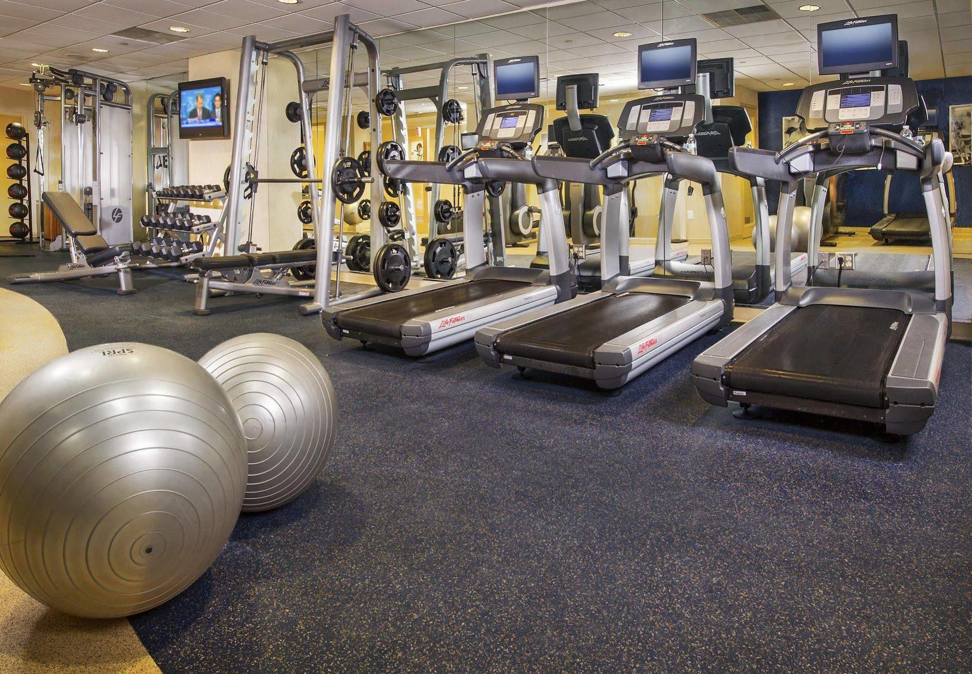 Отель BWI Airport Marriott Линтикам Экстерьер фото