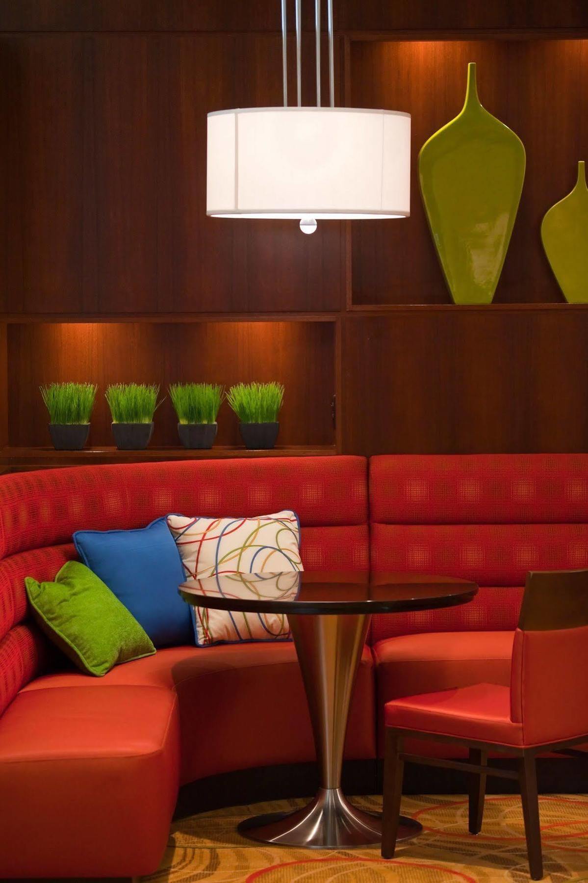 Отель BWI Airport Marriott Линтикам Экстерьер фото