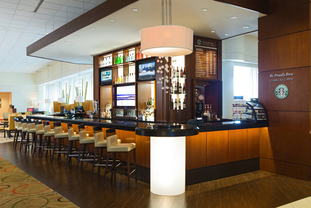 Отель BWI Airport Marriott Линтикам Экстерьер фото