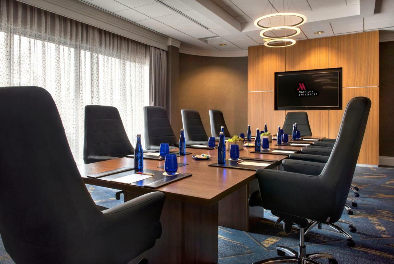 Отель BWI Airport Marriott Линтикам Экстерьер фото